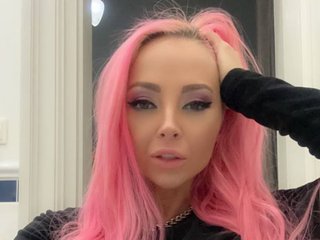 Erotikus videocsevegés Barbie-mf