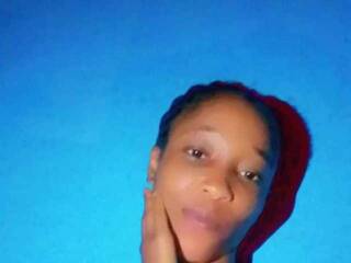 Erotikus videocsevegés barbieboobies