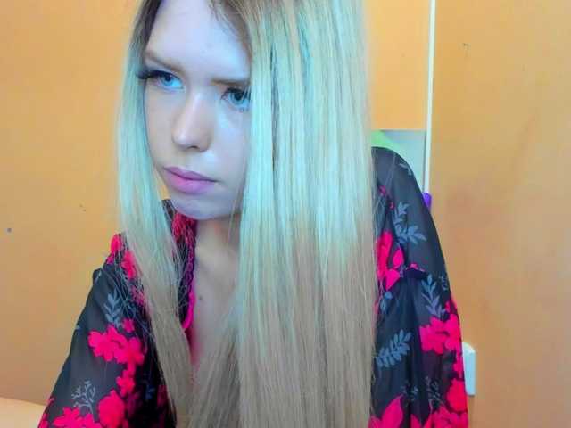 Fényképek BarbieMuffy Daddy's girl here! #18 #blond #teen #feet #mistress #dominant #ass #analshow