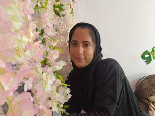 Erotikus videocsevegés BasimaSaadi