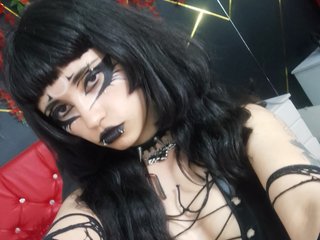Erotikus videocsevegés CountessBathory