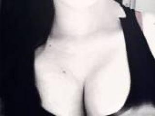 Erotikus videocsevegés bblusciouss