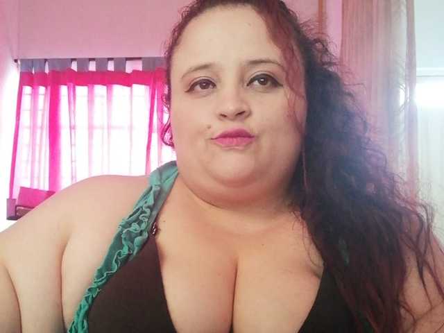 Fényképek BBW-Horny Sexy curvy latina with big tits and big ass, we have fun for a while bb