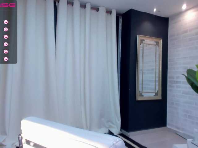 Sugárzási képernyőképek BeccaRoberts