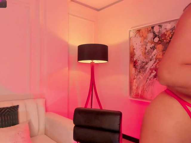 Sugárzási képernyőképek BeccaRoberts