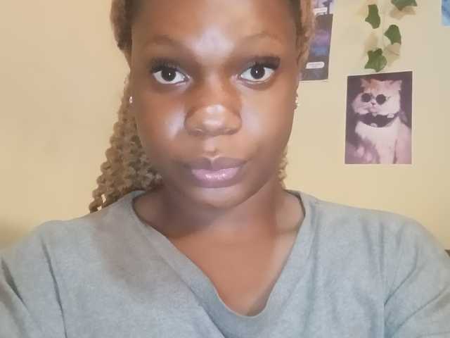 A profil fényképe Bee3