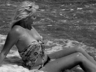 Erotikus videocsevegés belesic