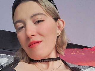 Erotikus videocsevegés BelinhaCoutinho