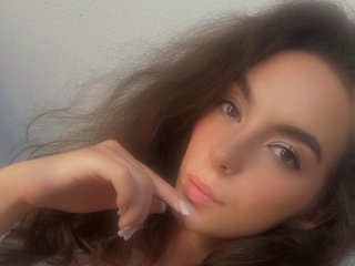 Erotikus videocsevegés bellaqueen0701