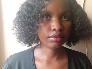 Erotikus videocsevegés Bessie1