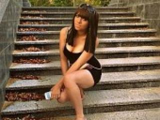 Erotikus videocsevegés besstkitten