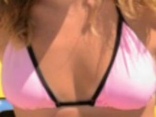 Erotikus videocsevegés bestgirles