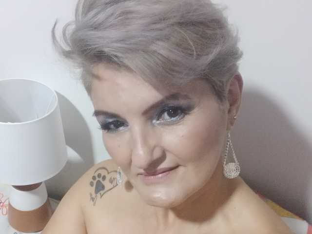 A profil fényképe bety-cum2