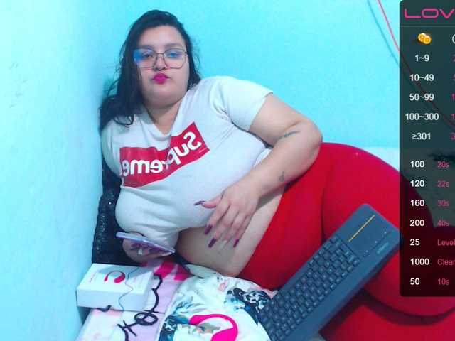 Fényképek big-woman welcome ami room I'm a hot girl wanting to play and fulfill your fatasias come play :hot