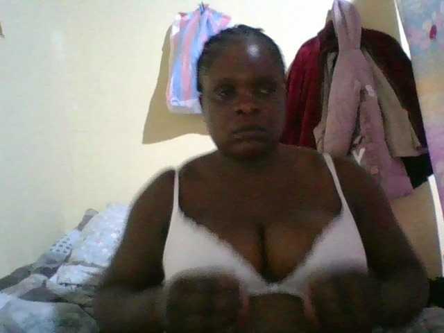 Sugárzási képernyőképek bigboobies2