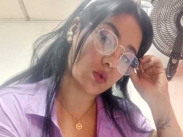 A profil fényképe bigboobsrose1