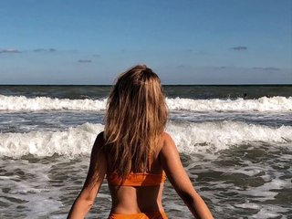 Erotikus videocsevegés KrIsTaLik13