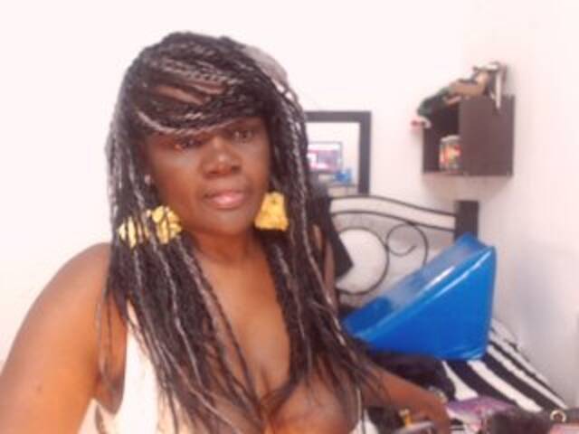 Sugárzási képernyőképek BigBustyBlack