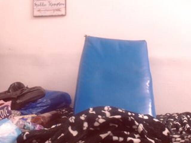 Sugárzási képernyőképek BigBustyBlack