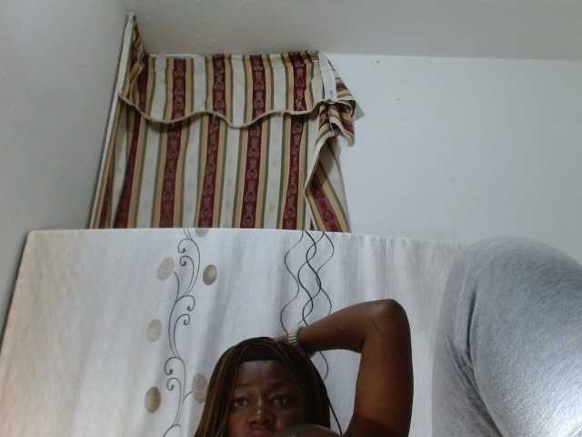 Sugárzási képernyőképek BigBustyBlack