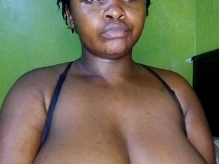 Erotikus videocsevegés bigtitsqueen33