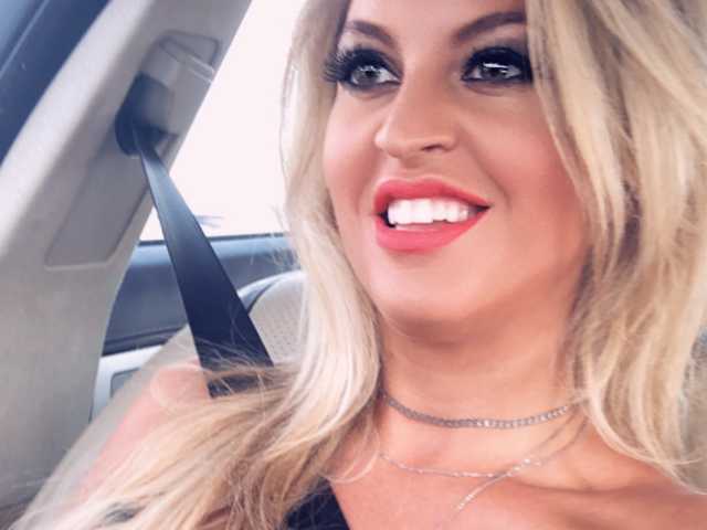 A profil fényképe BigTitsTilly