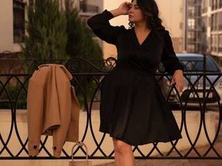 Erotikus videocsevegés Black00pearl