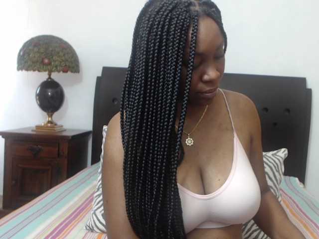 Fényképek BlackSensualx I want to interact with a romantic and cultured man who will lead me to dream beyond who I am ....