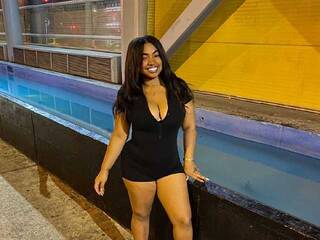 Erotikus videocsevegés blacktitsbig