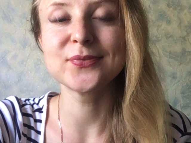 Sugárzási képernyőképek blonde-kisses