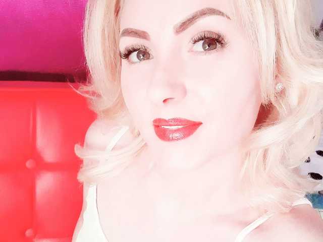 A profil fényképe blondebab3