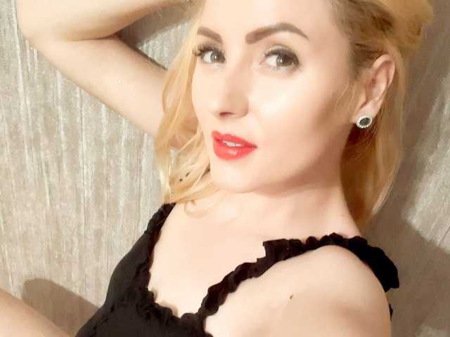 A profil fényképe blondebab3