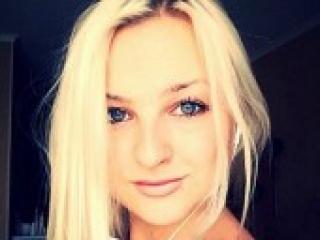 Erotikus videocsevegés blondehot