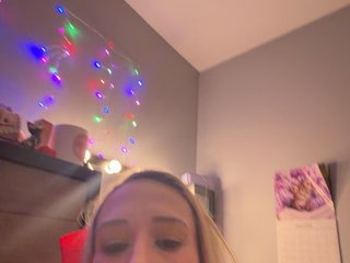 Erotikus videocsevegés BlondeMonni