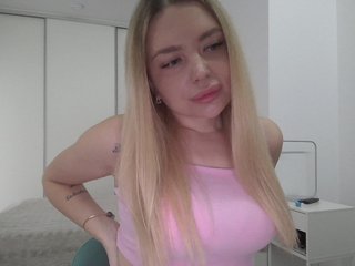 Erotikus videocsevegés pinkpanther8899