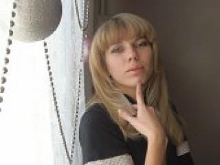 A profil fényképe blondlora