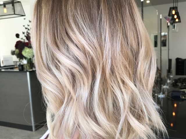 A profil fényképe blondymee
