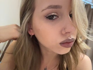 Erotikus videocsevegés BarbieKoShKa1-1