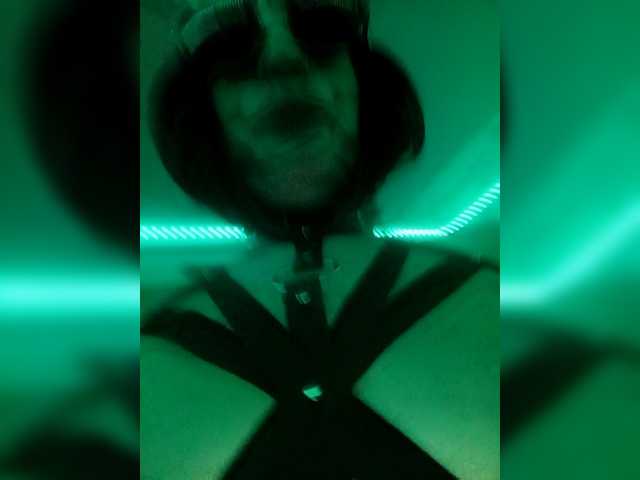 Sugárzási képernyőképek Bonnie777Clyde