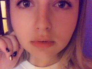 Erotikus videocsevegés BonnieWow