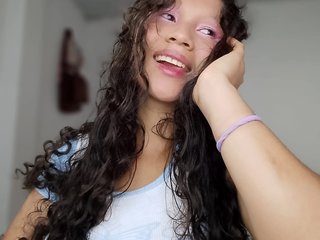Erotikus videocsevegés boobiessqueen