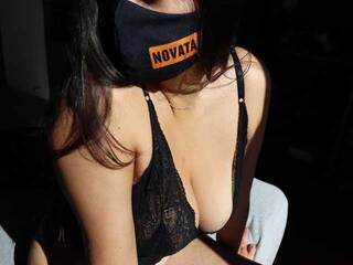 Erotikus videocsevegés BrazilianTeen