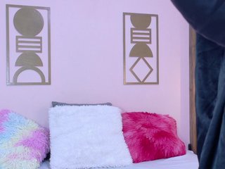 Erotikus videocsevegés BREE-WATSON