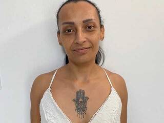 Erotikus videocsevegés BrendaParkerr