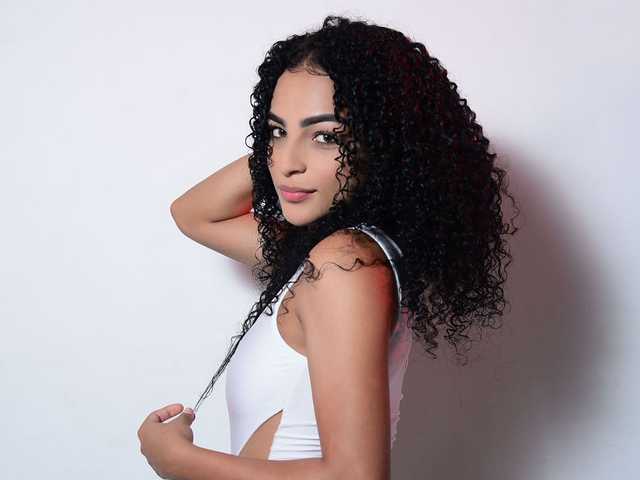 A profil fényképe Briggite-21