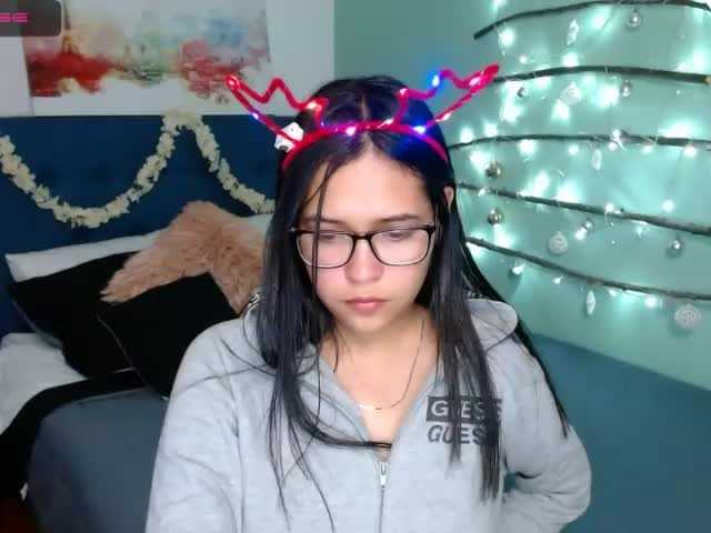 Fényképek brina-dancer Do you want to put the rabbit tail on me? send the best tips #lovense #lush #daddy #teen #latina