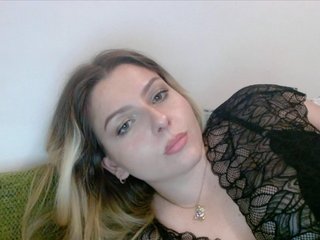 Erotikus videocsevegés BritneyBlond