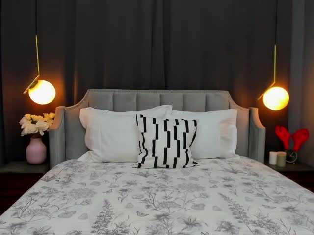 Sugárzási képernyőképek BrittanyFaris