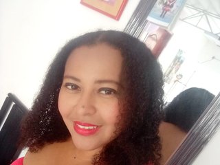 Erotikus videocsevegés brunette-tatiana