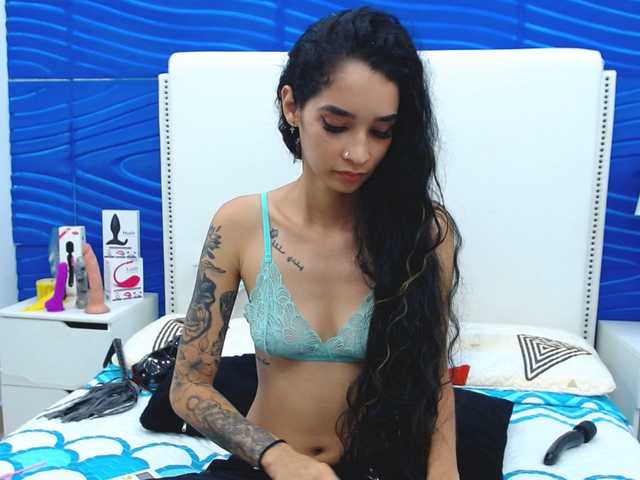 Fényképek BunnyCox Take my bra off 32 tks/ Twerking 36 tks/ Doggy view 69tks/ I will ride my toys at goal♥ #tattoo #petite #smallboobs #squirt #cum [399 tokens remaining]